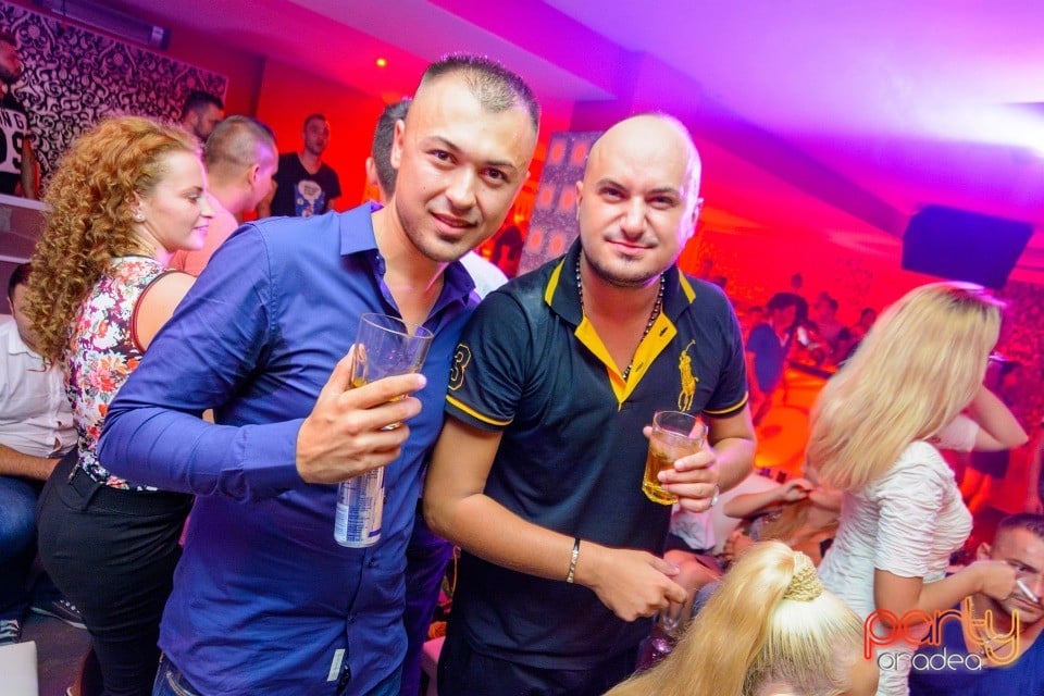 Petrecere alături de Blaga, 
