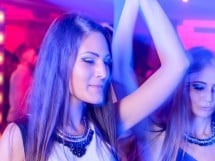 Petrecere alături de Blaga