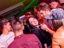 Petrecere alături de Blaga