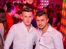 Petrecere alături de Blaga