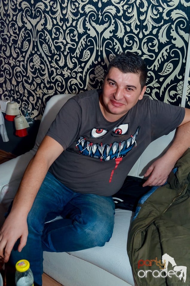 Petrecere aniversară în Club Life, 