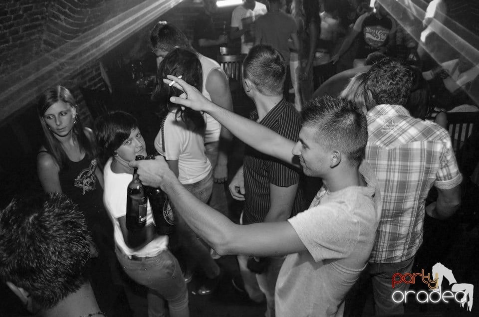 Petrecere Beer Night în Club Escape, 