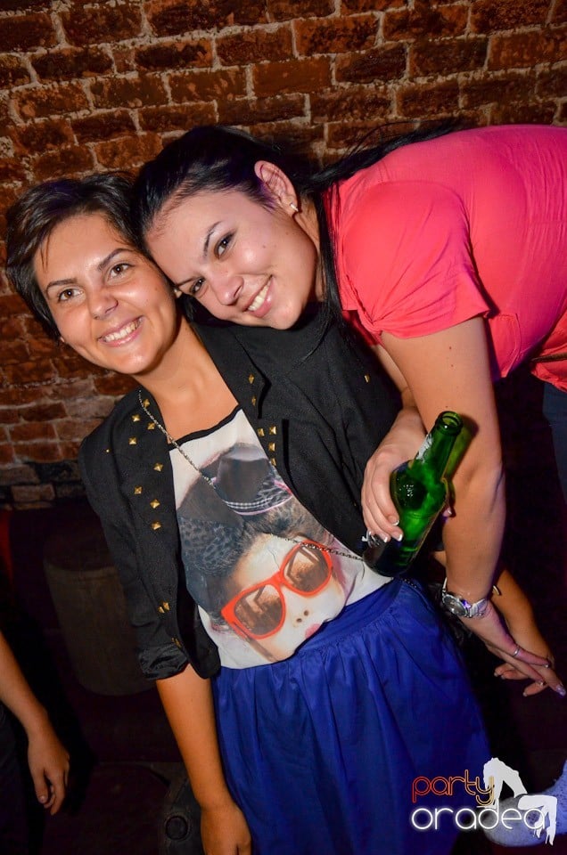 Petrecere Beer Night în Club Escape, 
