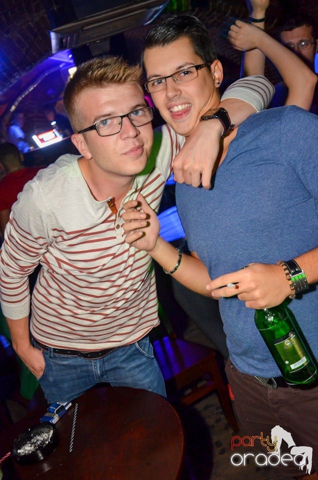 Petrecere Beer Night în Club Escape, 