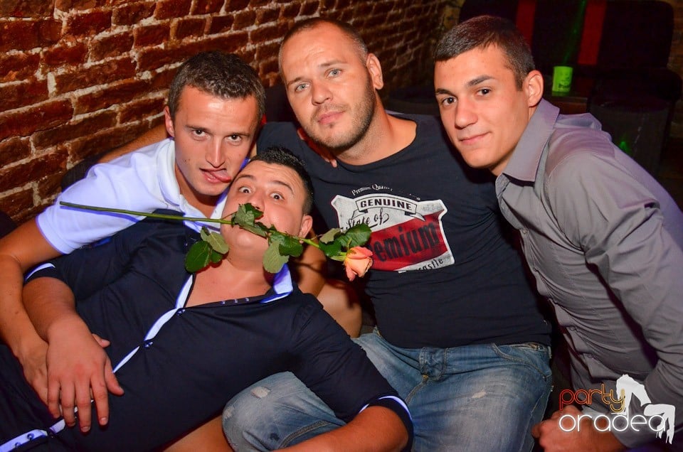 Petrecere Beer Night în Club Escape, 