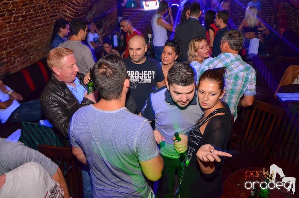 Petrecere Beer Night în Club Escape, 