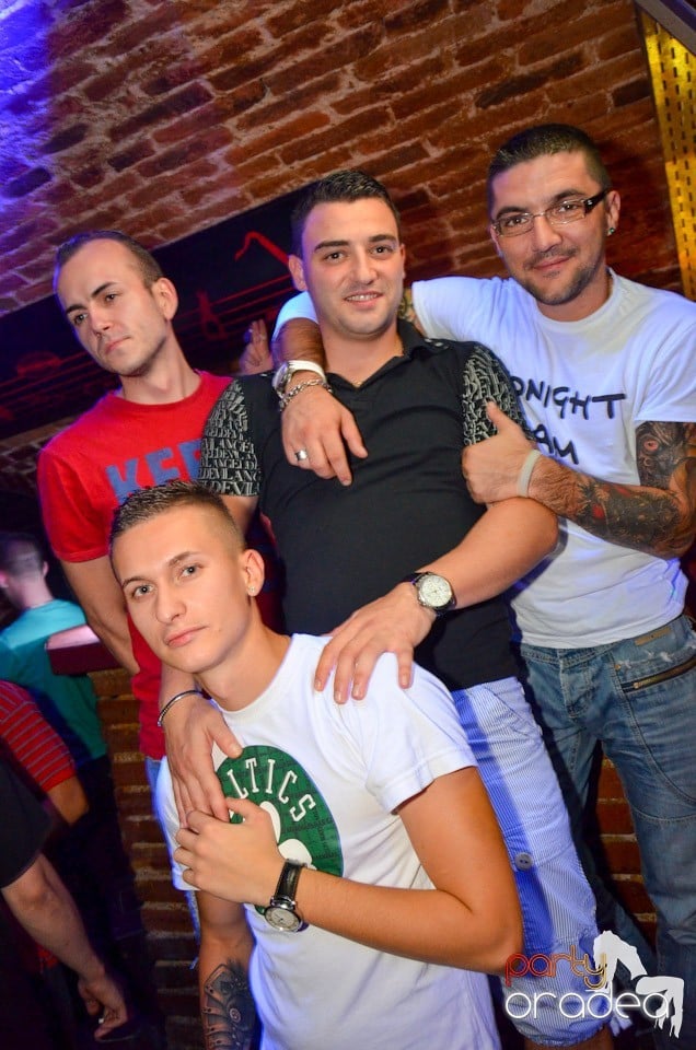 Petrecere Beer Night în Club Escape, 