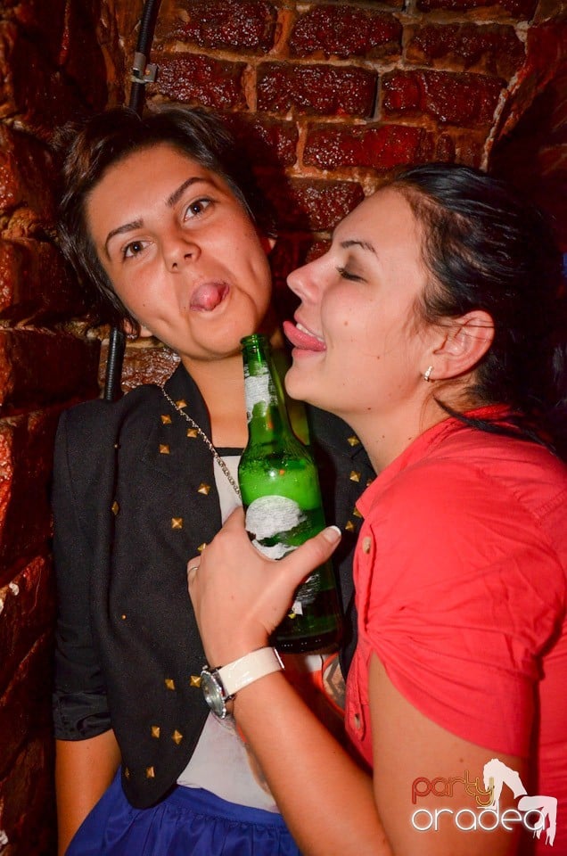 Petrecere Beer Night în Club Escape, 