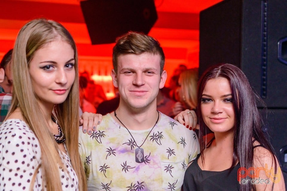 Petrecere cu Ana Maria Mocanu & Loredana Chivu,
