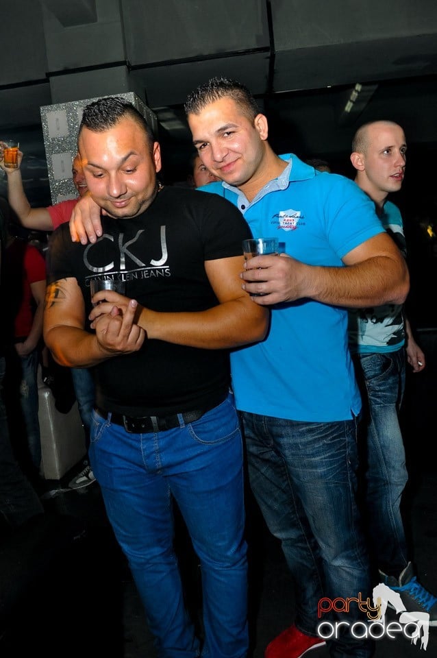 Petrecere cu Blaga de la Oradea în Club Life, 