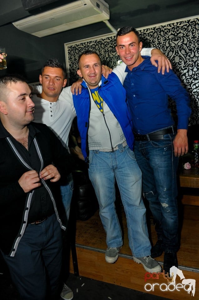 Petrecere cu Blaga de la Oradea în Club Life,