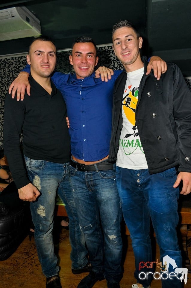 Petrecere cu Blaga de la Oradea în Club Life,