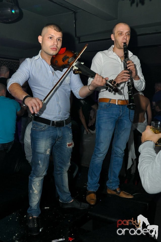 Petrecere cu Blaga de la Oradea în Club Life,