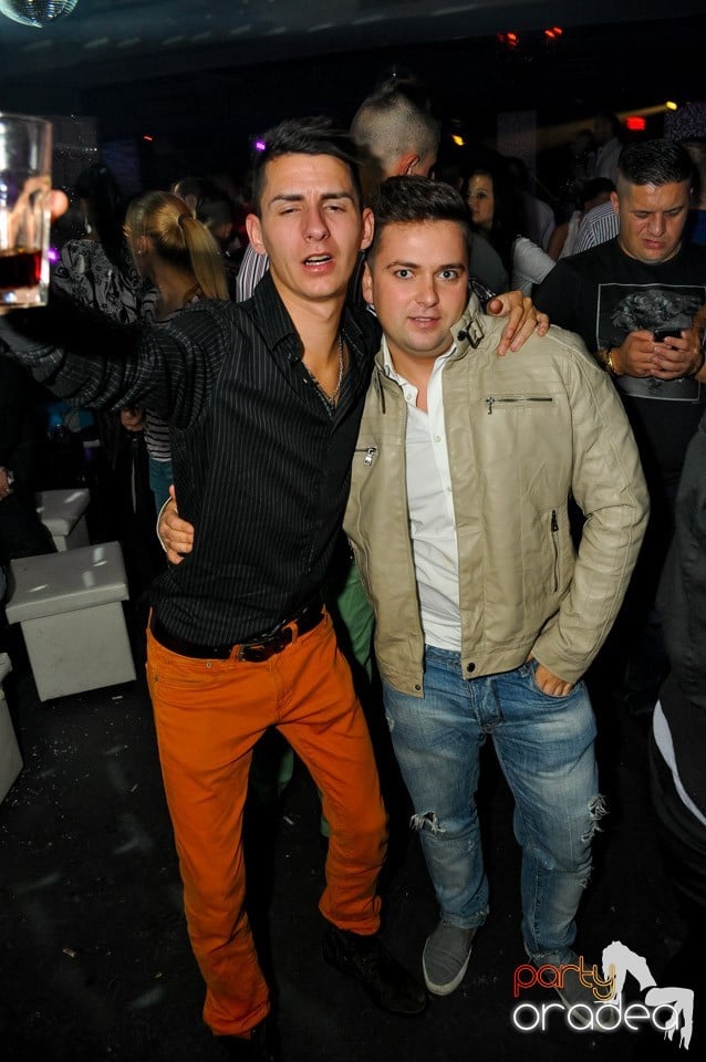 Petrecere cu Blaga de la Oradea în Club Life,