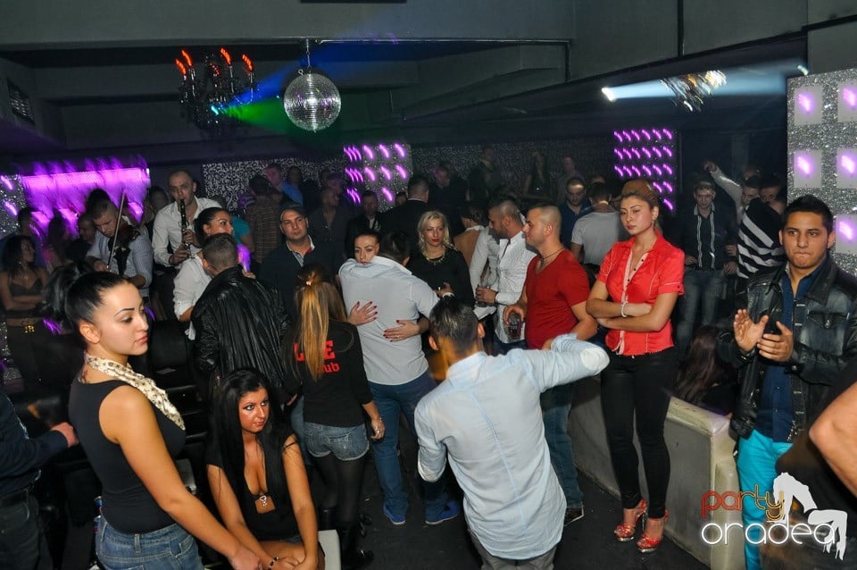 Petrecere cu Blaga de la Oradea în Club Life, 