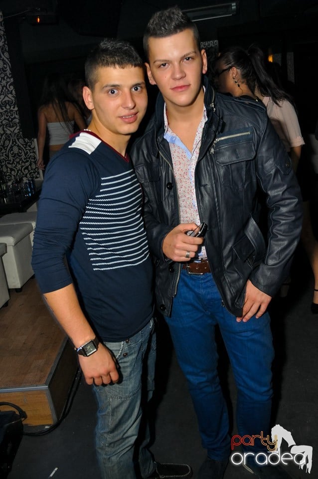 Petrecere cu Blaga de la Oradea în Club Life,