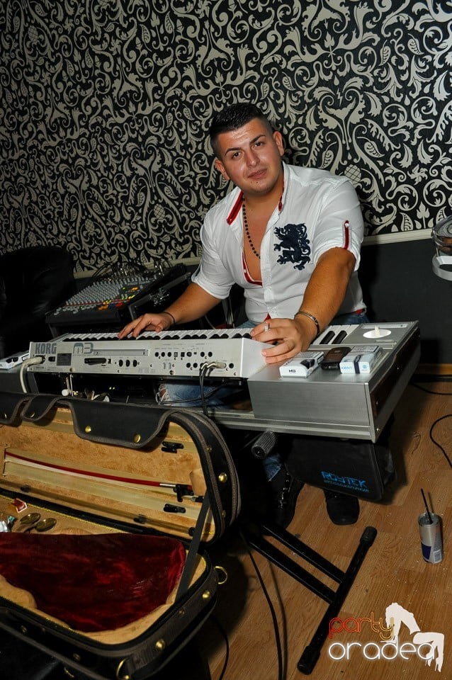 Petrecere cu Blaga de la Oradea în Club Life,