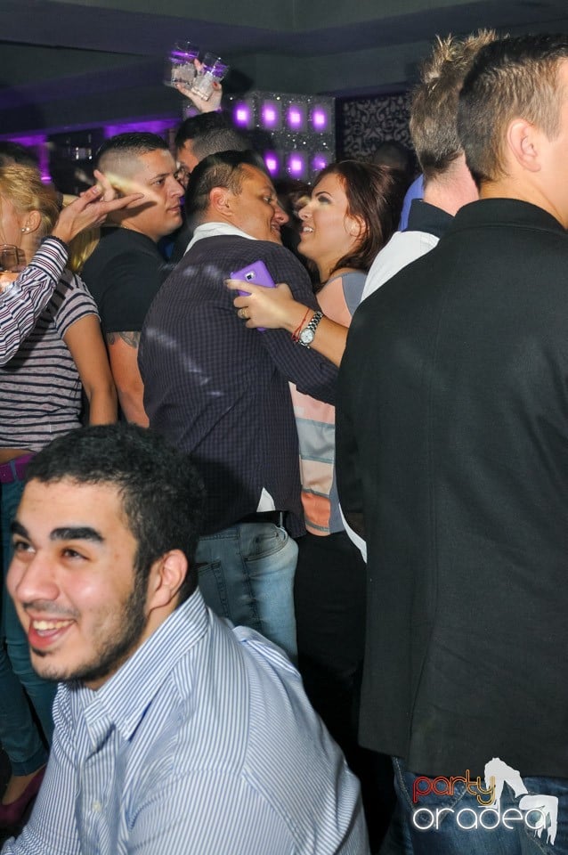 Petrecere cu Blaga de la Oradea în Club Life,