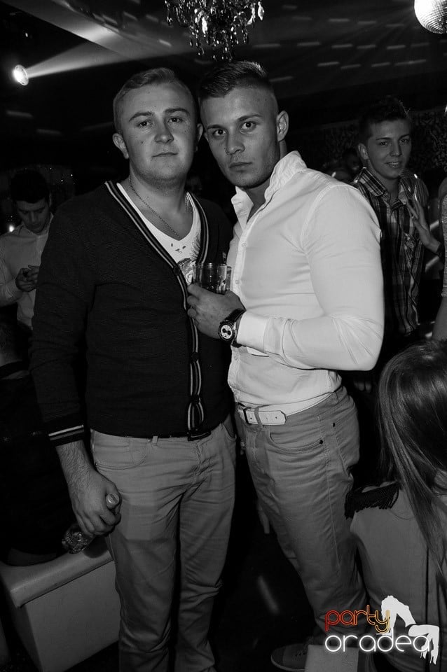 Petrecere cu Blaga de la Oradea în Club Life,
