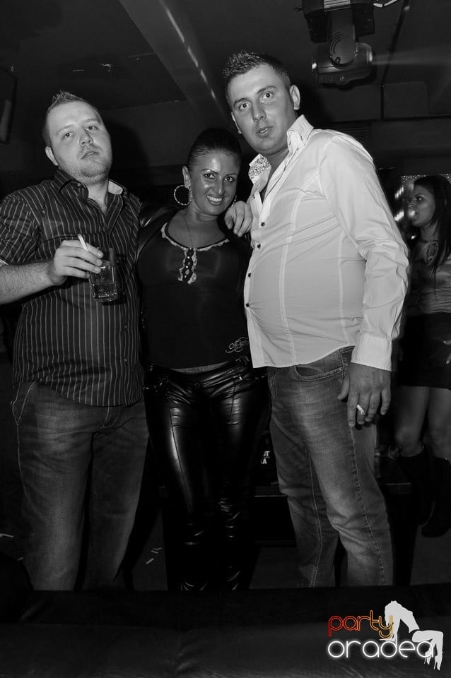 Petrecere cu Blaga de la Oradea în Club Life,