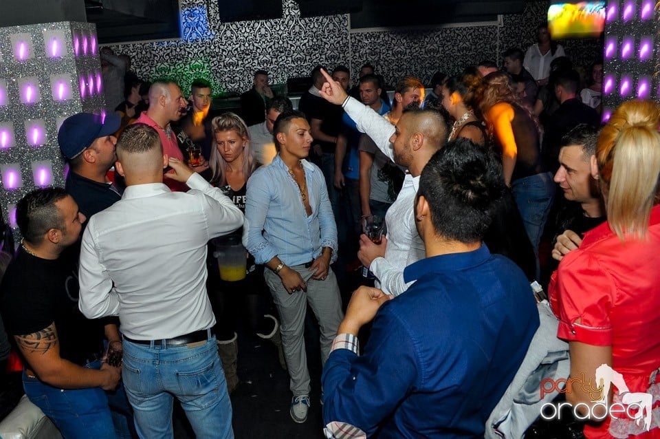 Petrecere cu Blaga de la Oradea în Club Life, 