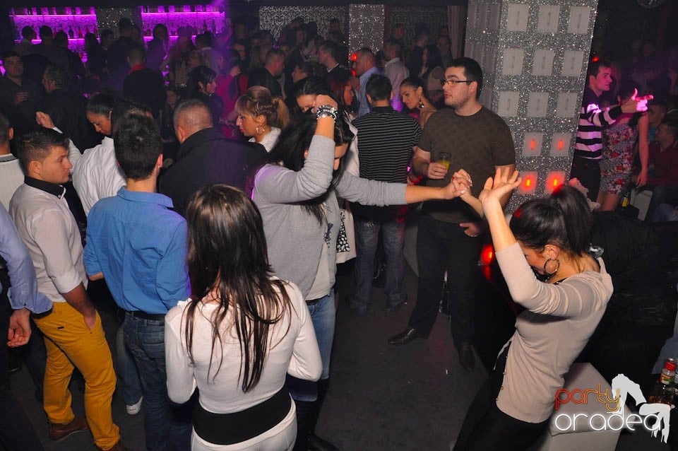 Petrecere cu Blaga de la Oradea în Life,