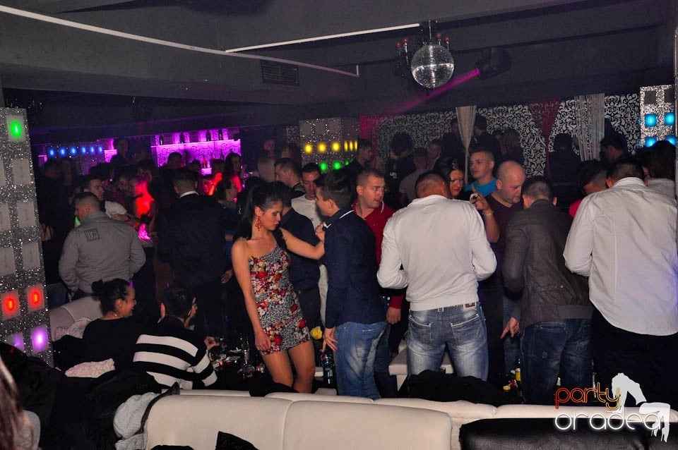 Petrecere cu Blaga de la Oradea în Life,