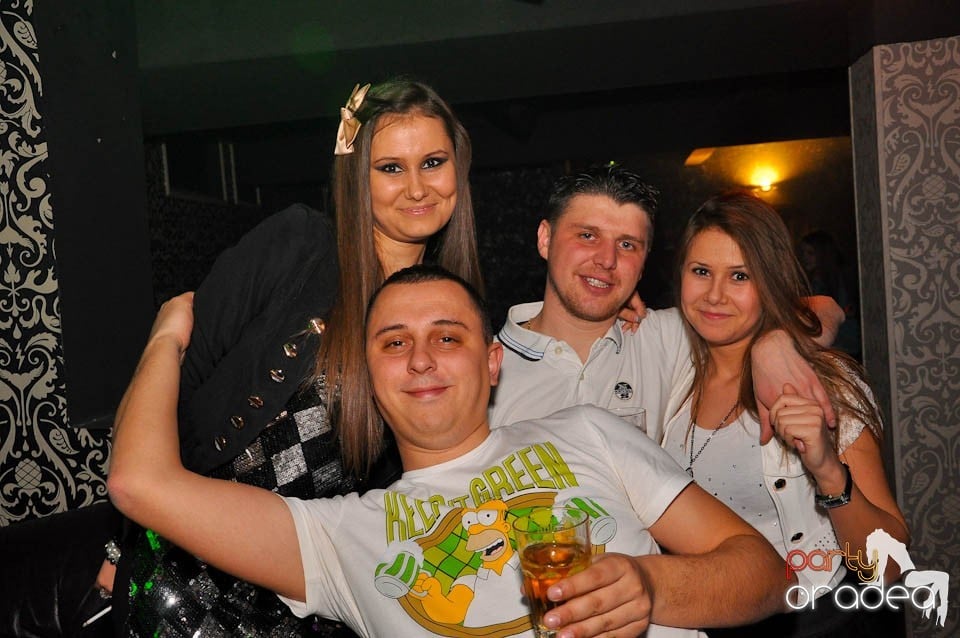 Petrecere cu Blaga de la Oradea în Life,