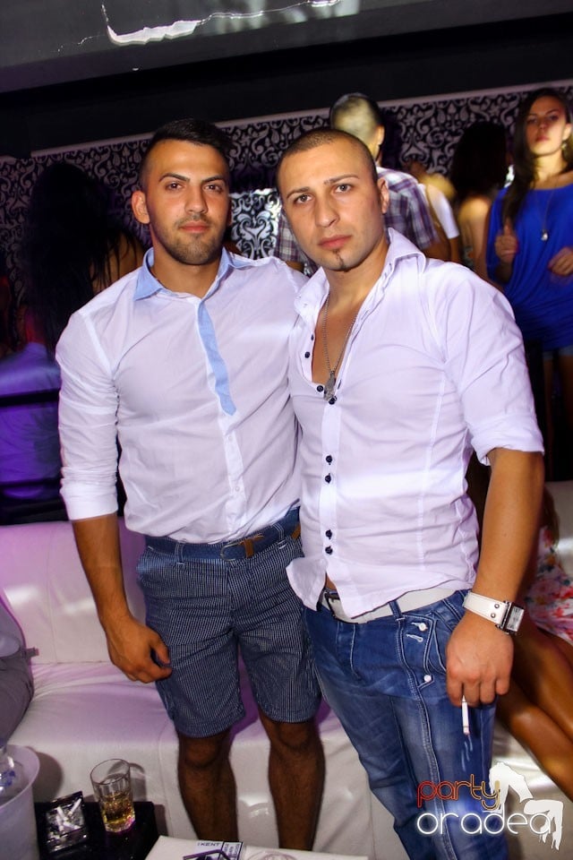 Petrecere cu Blaga de la Oradea în Life, 