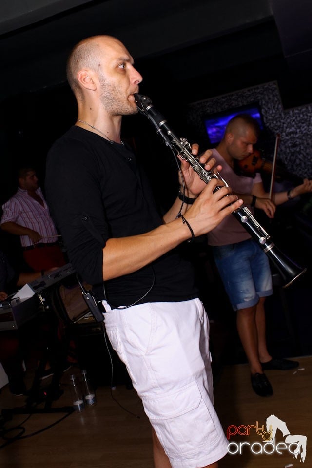 Petrecere cu Blaga de la Oradea în Life, 