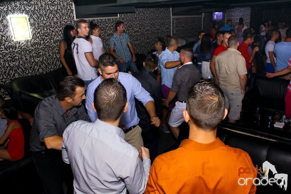 Petrecere cu Blaga de la Oradea în Life, 