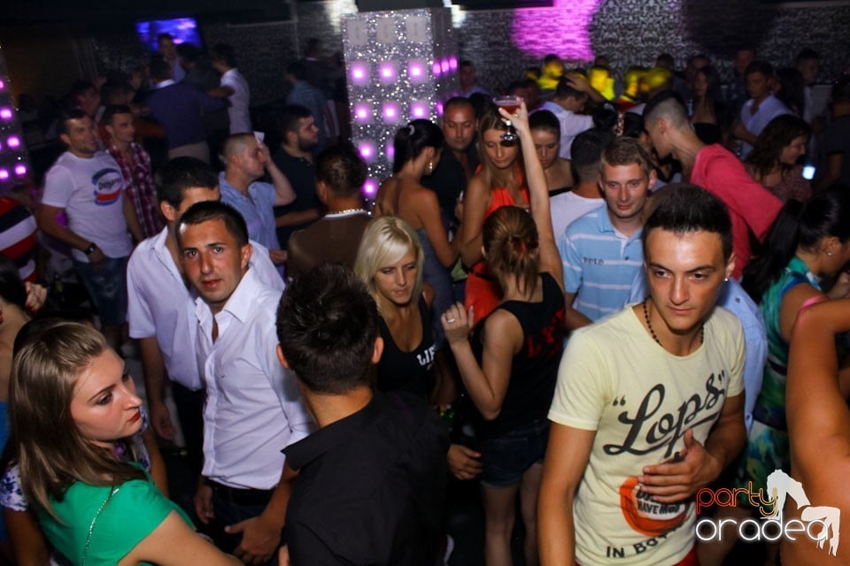 Petrecere cu Blaga de la Oradea în Life, 