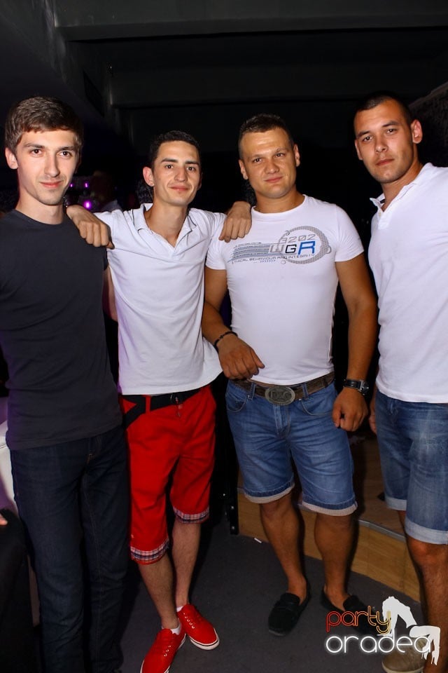 Petrecere cu Blaga de la Oradea în Life, 