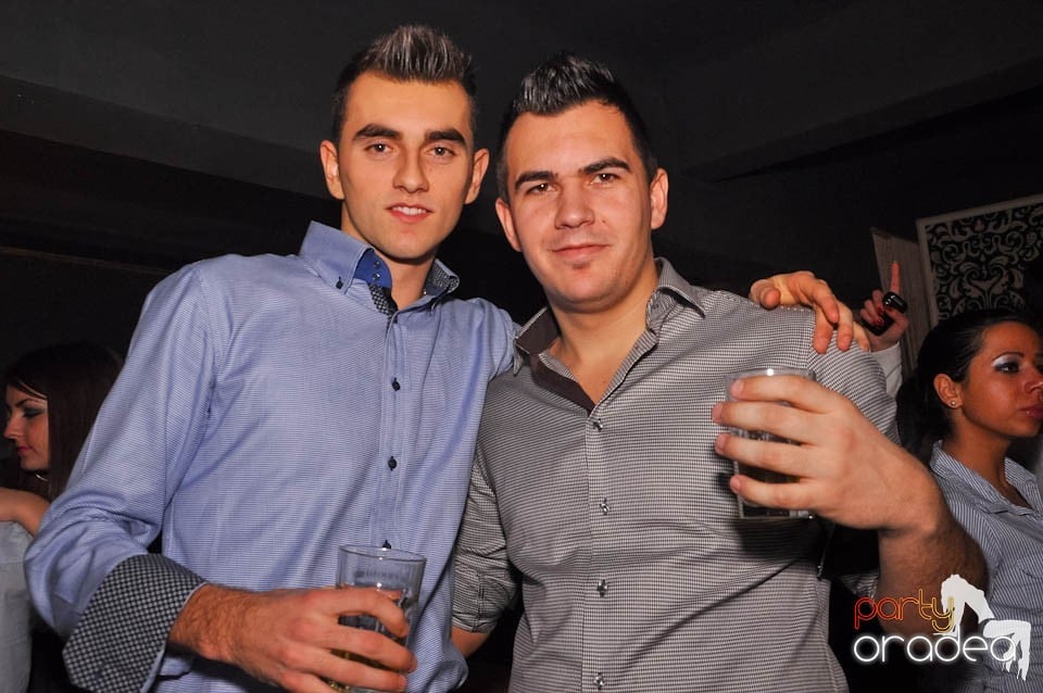 Petrecere cu Blaga de la Oradea în Life,