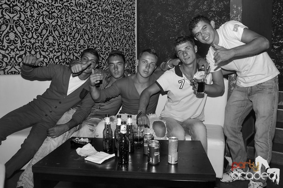 Petrecere cu Blaga de la Oradea în Life, 