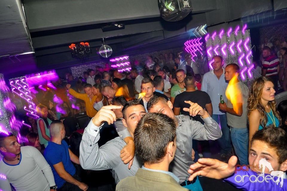 Petrecere cu Blaga de la Oradea în Life, 