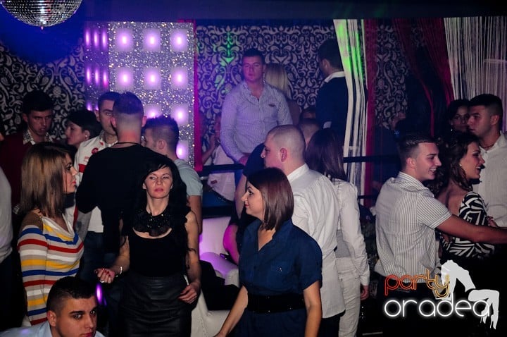Petrecere cu Blaga de la Oradea şi Speedy Band,