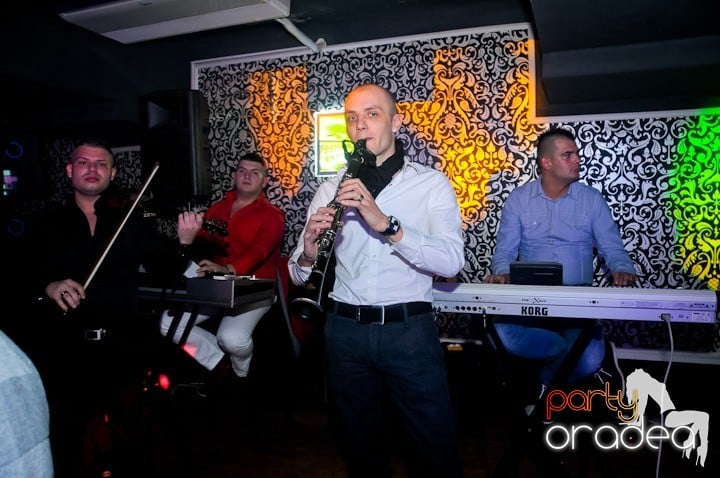 Petrecere cu Blaga de la Oradea şi Speedy Band,