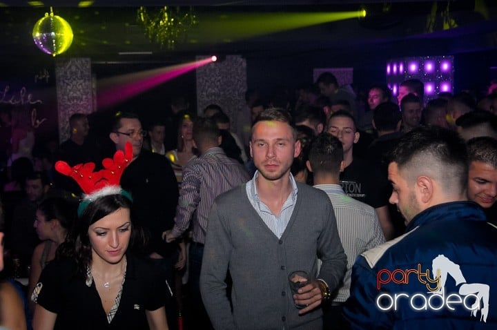 Petrecere cu Blaga de la Oradea şi Speedy Band,