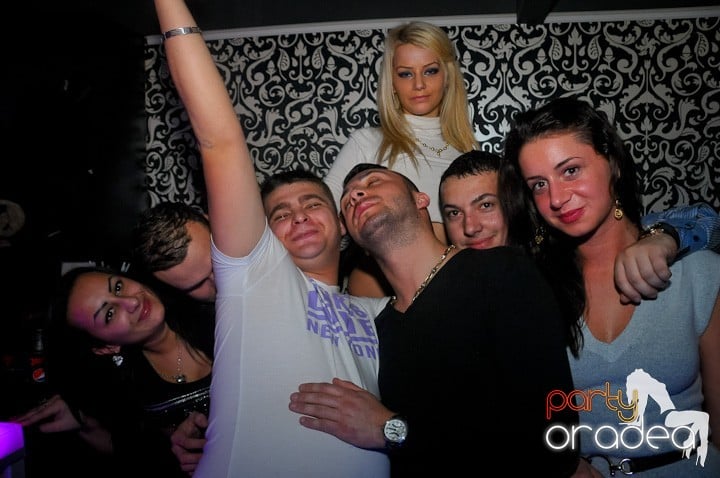 Petrecere cu Blaga de la Oradea şi Speedy Band,