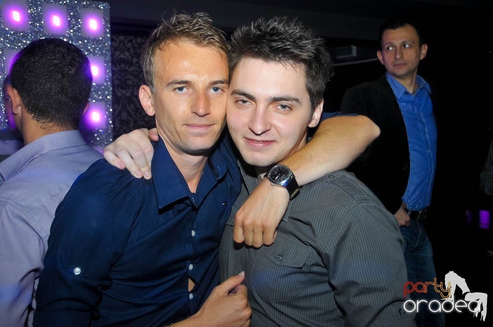 Petrecere cu Blaga de la Oradea şi Speedy Band,