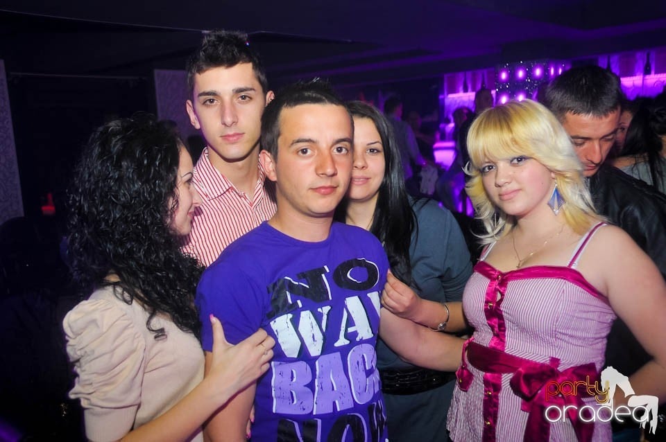 Petrecere cu Blaga de la Oradea şi Speedy Band,