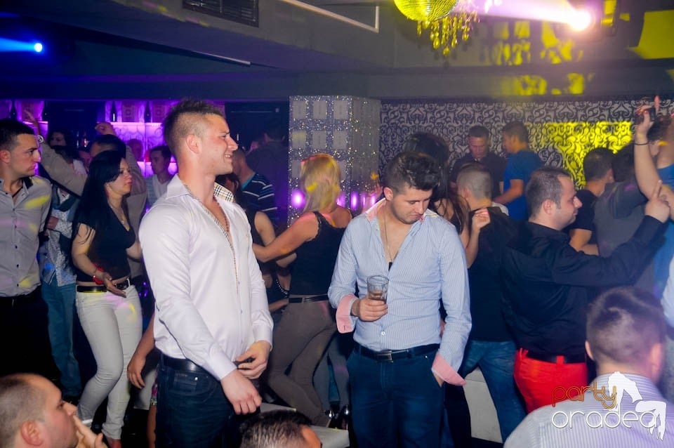 Petrecere cu Blaga de la Oradea şi Speedy Band,