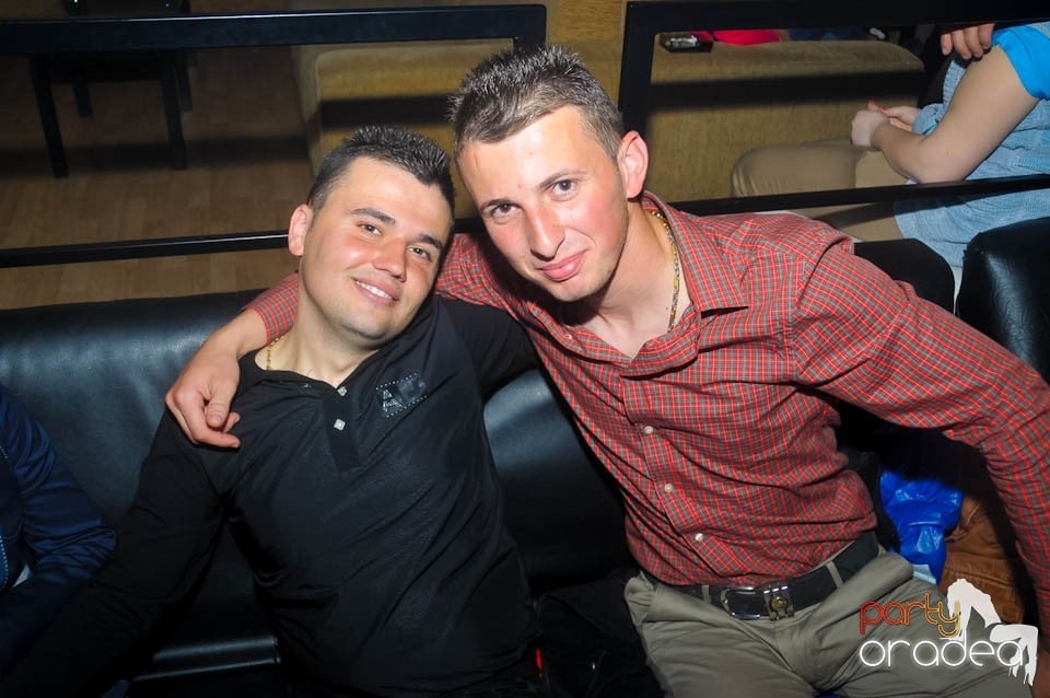 Petrecere cu Blaga de la Oradea şi Speedy Band,