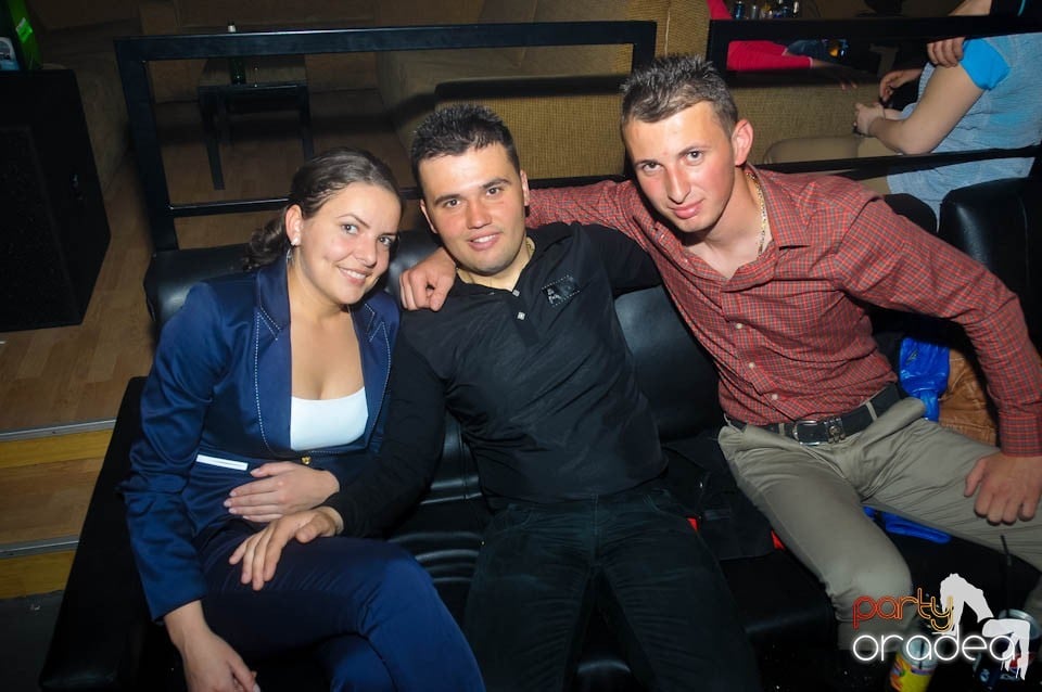 Petrecere cu Blaga de la Oradea şi Speedy Band,