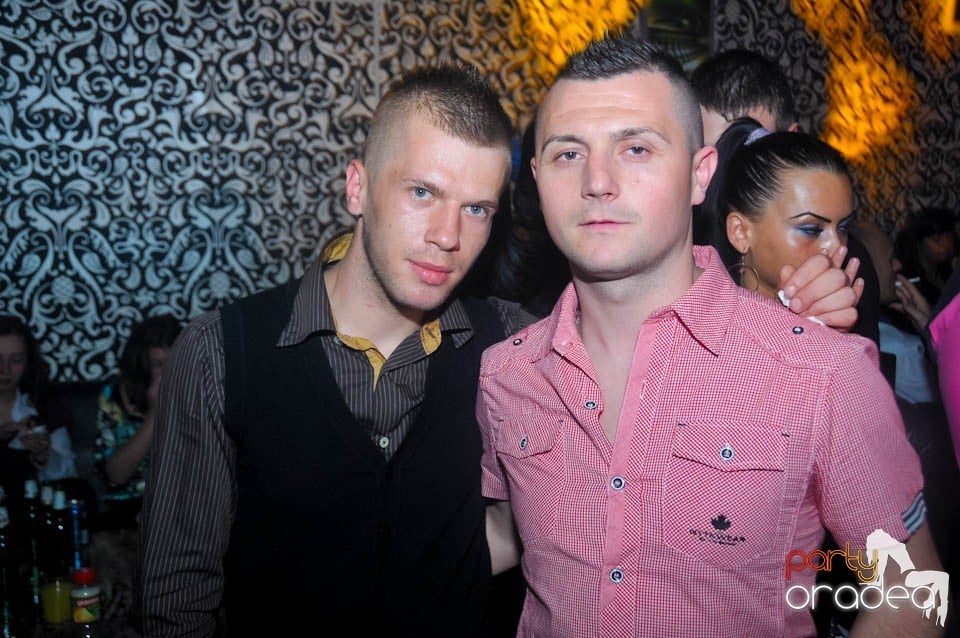 Petrecere cu Blaga de la Oradea şi Speedy Band,