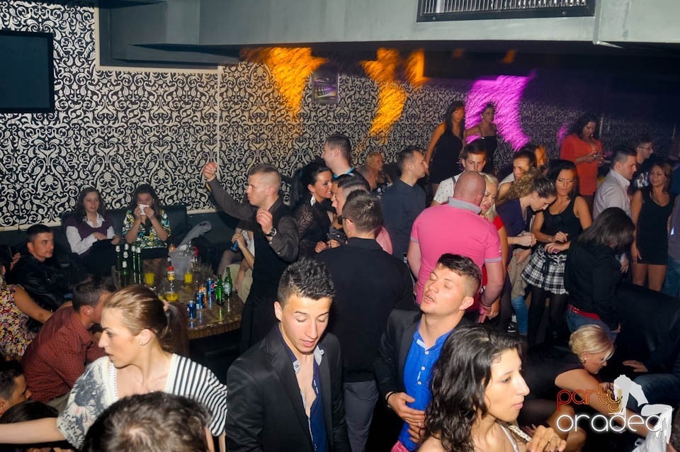 Petrecere cu Blaga de la Oradea şi Speedy Band,
