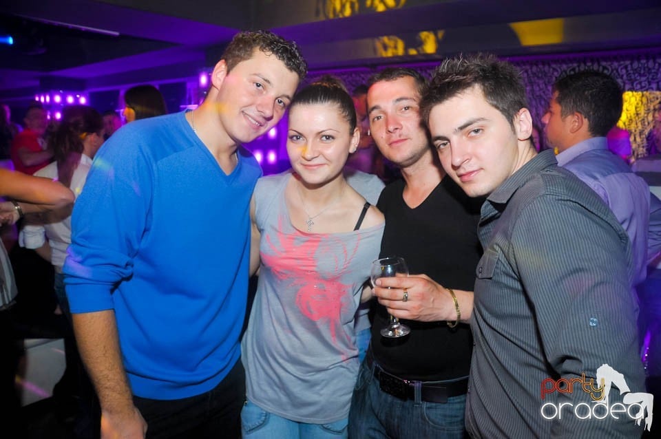 Petrecere cu Blaga de la Oradea şi Speedy Band,