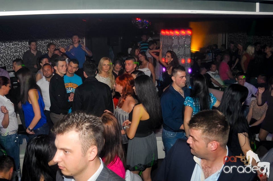 Petrecere cu Blaga de la Oradea şi Speedy Band,