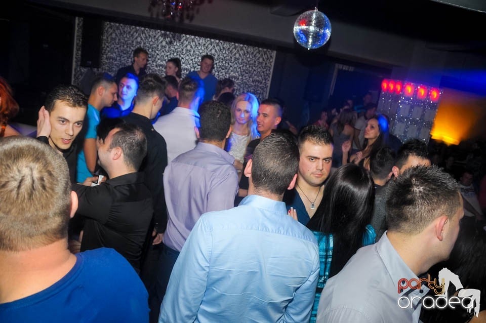 Petrecere cu Blaga de la Oradea şi Speedy Band,
